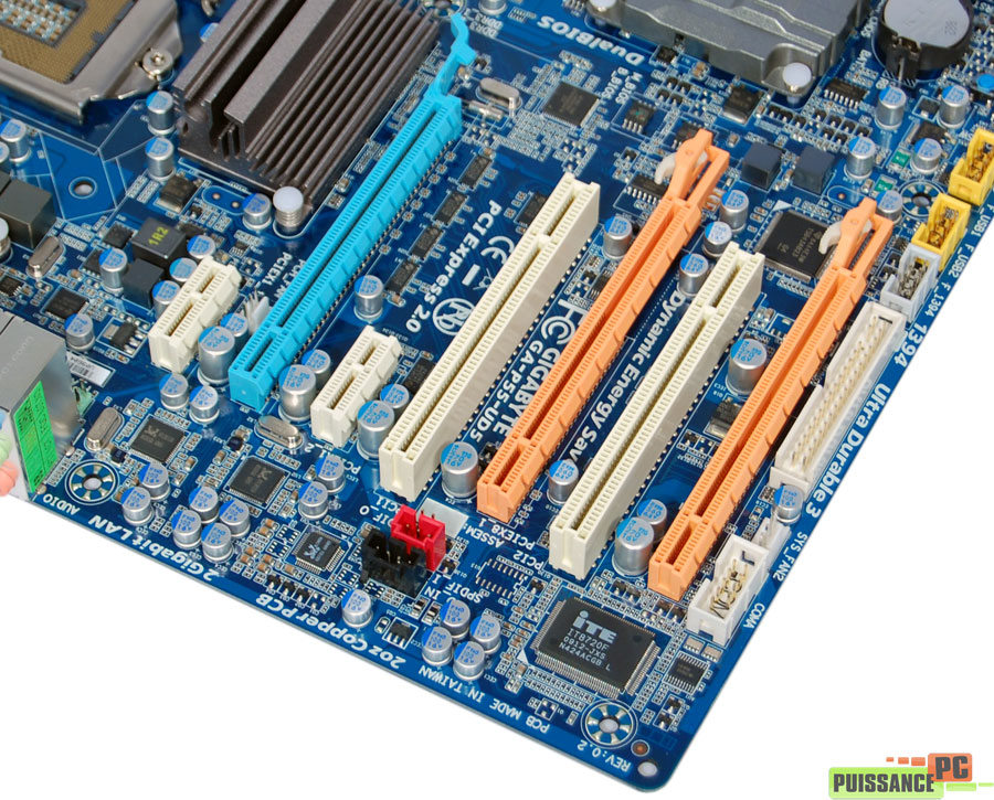 Gigabyte P55-UD5 slots PCIe
