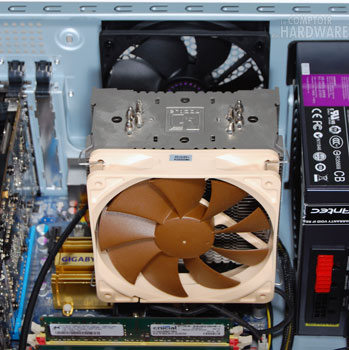 Cooler Master Sileo 500 montage ventirad CPU [cliquer pour agrandir]