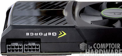 GTX 590 connecteurs PCIE [cliquer pour agrandir]
