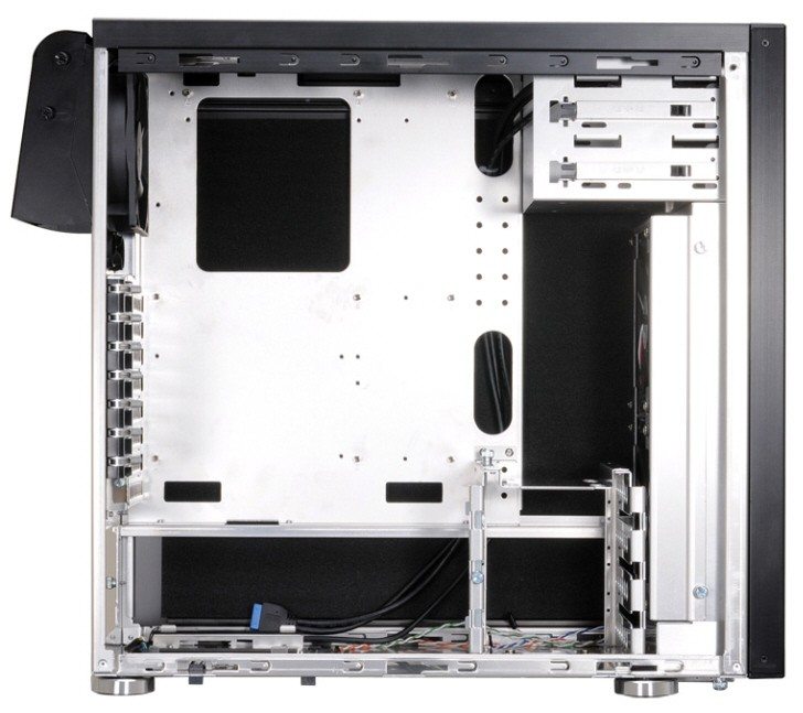 Lian Li PC-B12 intérieur