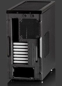 Fractal Design vue trois quart arrière [cliquer pour agrandir]