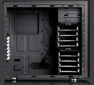 Fractal Design vue intérieur [cliquer pour agrandir]