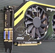 msi_gtx680_lightning_1_vrzone.jpg [cliquer pour agrandir]