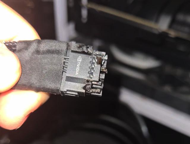 nvidia rtx4090 power adaptor burnt