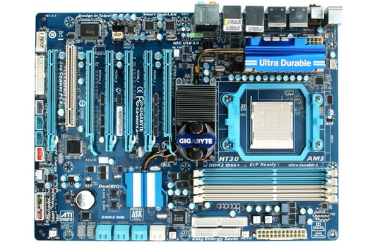 gigabyte_890fxa_ud7_petit.jpg [cliquer pour agrandir]