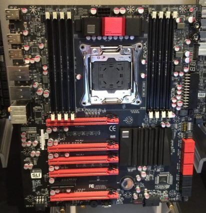 EVGA prototype carte mère X99 [cliquer pour agrandir]