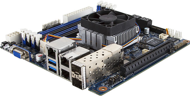 20 Giga Internet Combien D Heure Gigabyte lance 4 cartes mères avec Xeon série D soudés - Le comptoir du
