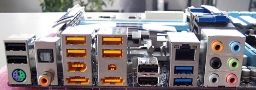 gigabyte_p55a_ud4_2.jpg