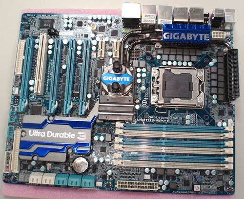 gigabyte_ex58_extreme2.jpg