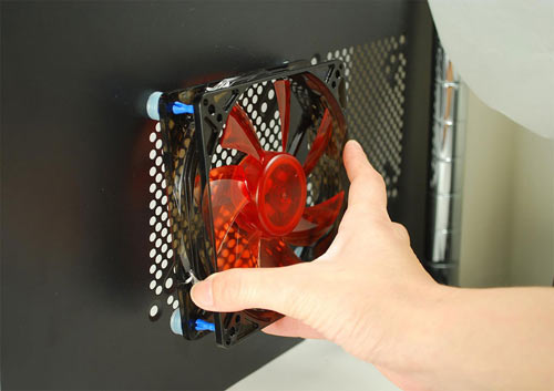 Fixer des ventilateurs partout sans vis, c'est possible avec Prolimatech -  Le comptoir du hardware