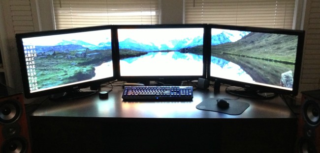 7680x1440p_bureau.jpg