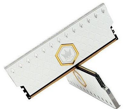 Tout plein de diamants chez GALAX ? Ah non c'est de la DDR4 !
