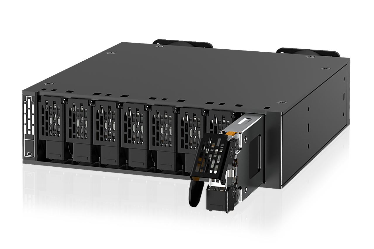 PCIe 5.0, EDSFF et concepts : le point sur les nouveautés Icy Dock