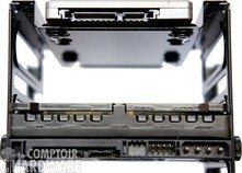 pck9x - detail fixation hdd [cliquer pour agrandir]