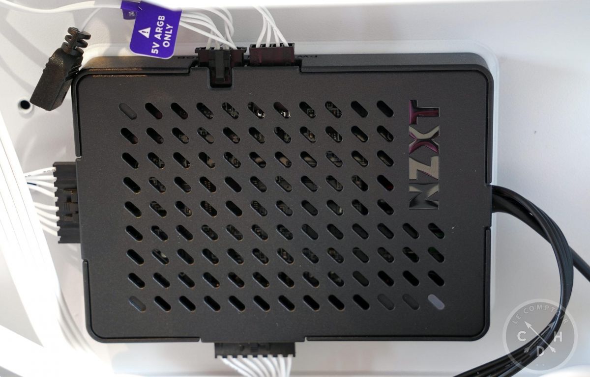 NZXT H6 2026 /  le control hub lite [cliquer pour agrandir]