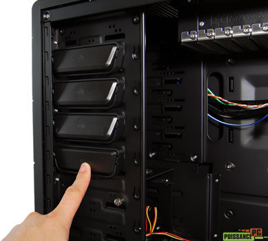 Silverstone Raven 2 montage lecteurs [cliquer pour agrandir]