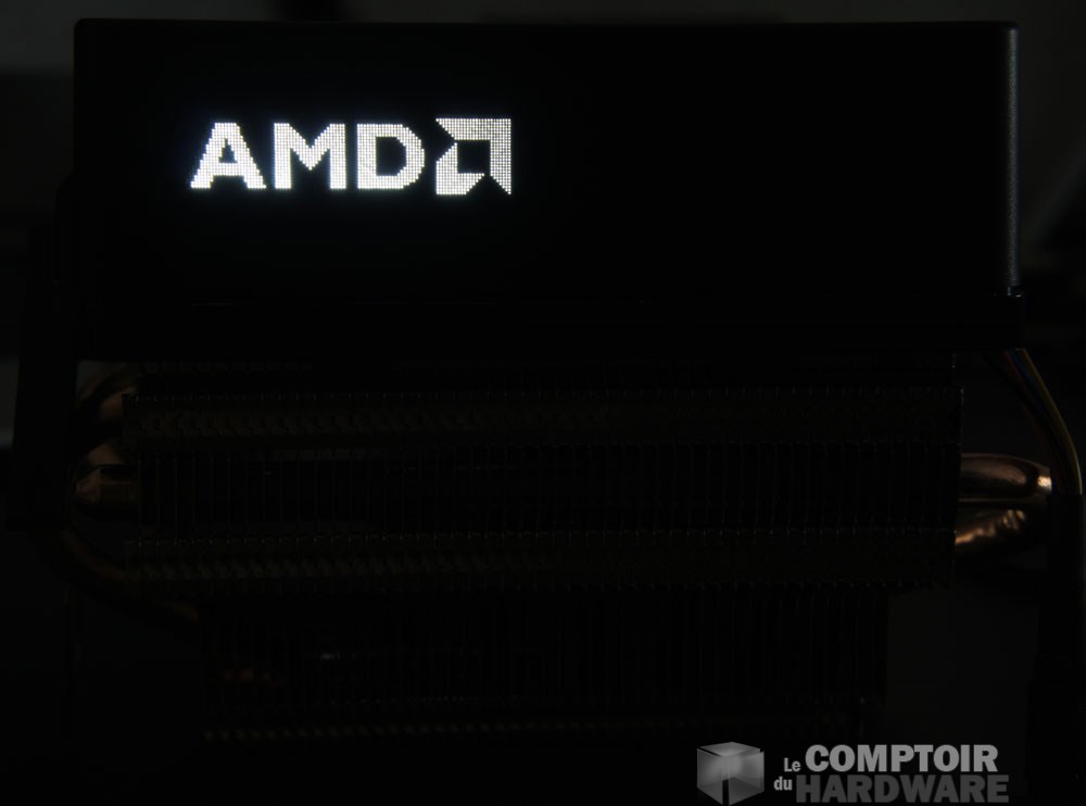 Le logo AMD en lumière