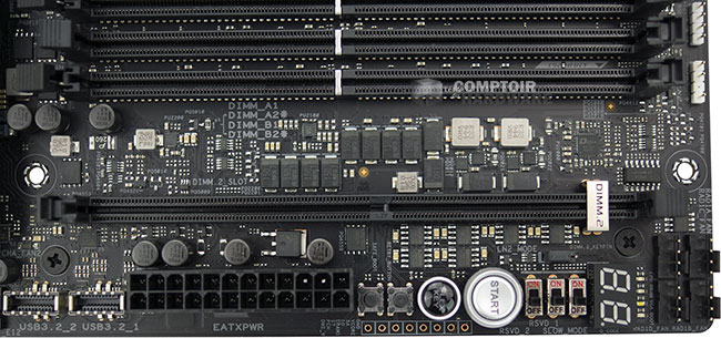 Slots DDR4 et alimentation [cliquer pour agrandir]