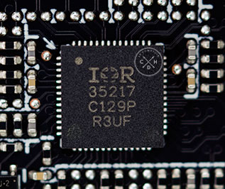 Asus RX 6650 XT Gaming : le µcontrôleur dévolu aux phases de la mémoire