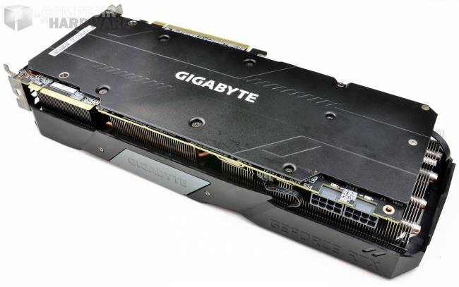 gigabyte rtx 2080 gaming oc - vue de dos [cliquer pour agrandir]