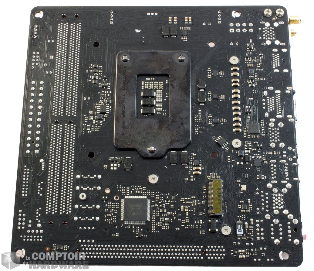 Le dos de la carte avec le port M2