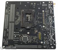 Le dos de la carte avec le port M2 [cliquer pour agrandir]