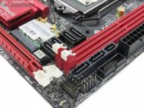 Les connecteurs SATA et le module WIFI [cliquer pour agrandir]