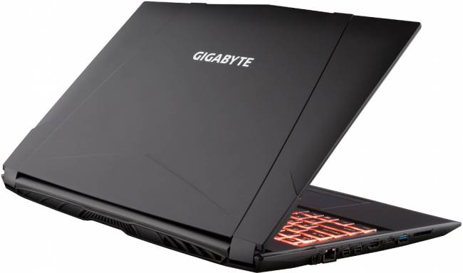 GIGABYTE Sabre 15 [cliquer pour agrandir]