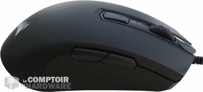 Corsair M55 RGB PRO : le profil droit [cliquer pour agrandir]